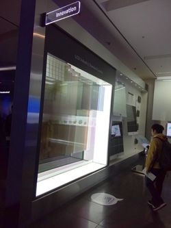 Mengintip Teknologi Futuristik di Kampung Samsung