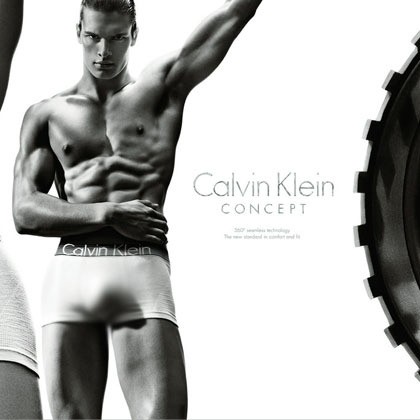 Calvin Klein selalu sukses melejitkan sosok model pria yang terpilih untuk iklan underwear-nya. Tahun ini, momen berharga tersebut jatuh kepada model Matt Terry. Beruntung baginya, iklan tersebut diputar secara langsung saat pertandingan Super Bowl di Amerika, dimana hampir seluruh warga menontonnya. Pasca iklan tersebut, ia bahkan diwawancara di acara Ellen DeGeneres.