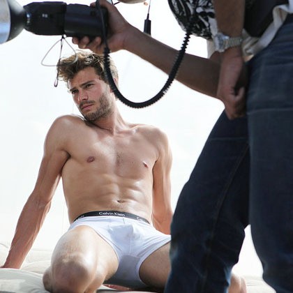 Model yang kini alih profesi sebagai aktor, Jamie Dornan nampaknya sedang naik daun. Ia terpilih memerankan sosok Christian Grey, film adaptasi buku Fifty Shades of Grey. Jamie sendiri saat masih modelling telah banyak membintangi iklan fashion seperti Dior Homme, Banana Republic, dan Calvin Klein. Cuplikan dirinya hanya mengenakan celana dalam saat syuting film pun terekspos ke permukaan.