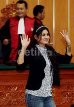 Novi Amelia Divonis Pidana Percobaan