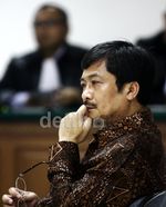 Mantan Kepala SKK Migas Jalani Sidang Perdana