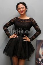Dewi Persik Cantik Dibalut Dress Hitam