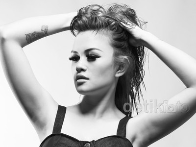 Erin Blancin si Pedangdut Seksi