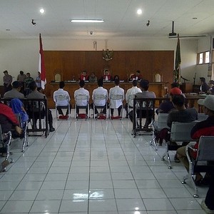 Tolak Proyek Waduk, 5 Buruh Tani Indramayu Dituntut 2,5 dan 3,5 Tahun