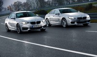 Selain jalan berliku, mobil itu juga dites di jalan yang basah. Hasilnya mobil tersebut mampu melewati medan tersebut. (dok BMW).