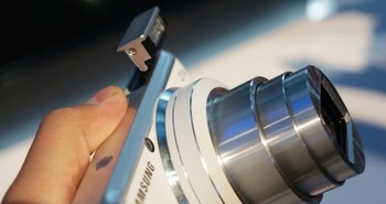 Galaxy Camera 2 memiliki fitur Selfie, menarik bagi pengguna yang suka berfoto narsis.