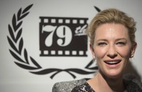 Bintang 'The Lord of the Rings' itu sukses dianugerahi penghargaan Best Actress untuk film terbarunya 'Blue Jasmine'. REUTERS/Carlo Allegri.