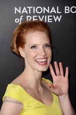 Dress Kuning ala Jessica Chastain
