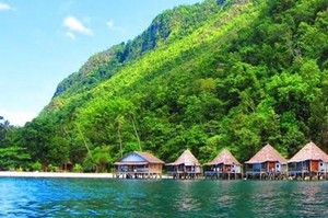 Surga Kecil Bernama Pulau Ora