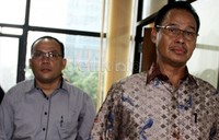 Hambit merupakan tersangka kasus dugaan suap sengketa Pilkada Gunung Mas, dia diduga menyuap mantan Ketua Mahkamah Konstitusi  Akil Mochtar. Lamhot Aritonang/detikFoto.