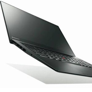 Ini Ultrabook 14 Inch Paling Ringan di Dunia