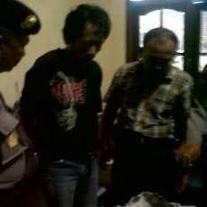 Razia Cukrik, Polisi Justru Temukan Lima Bungkus Ganja Kering