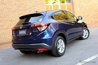     Bagian belakang Honda Vezel. Honda Vezel pertama kali dirilis di Tokyo Motor Show, dan baru dirilis ke pasaran beberapa waktu lalu. Honda pun sudah bersiap untuk meluncurkan mobil ini di Indonesia. (Dok Response).