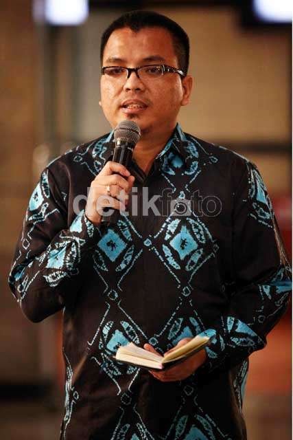 Denny Imbau Loyalis Anas: Jangan Ganggu KPK!