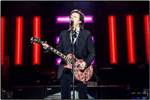 Paul McCartney Berikan Penghormatan pada Mendiang Phil Everly