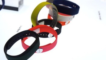 Selain memajang produk-produk yang sudah ada, Sony juga memperkenalkan gelang pintar pertama mereka.