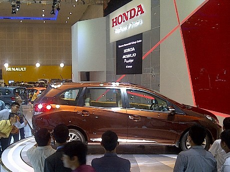 Honda: 10.000 Mobilio Sudah Terpesan