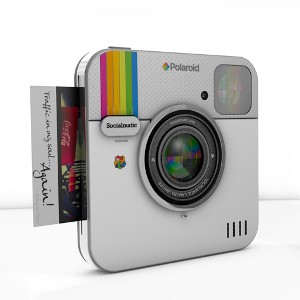 Kamera Polaroid Socialmatic Resmi Melenggang