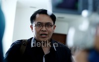 Sidang pada hari ini hanya dihadiri oleh tim kuasa hukum dan dokter yang menanganinya di LP Cipinang.