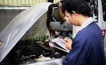 KPK Cek Kondisi Mobil Akil Mochtar