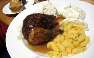 Pakai Baju Merah, Beli 1 Gratis 1 di Kenny Rogers Roasters