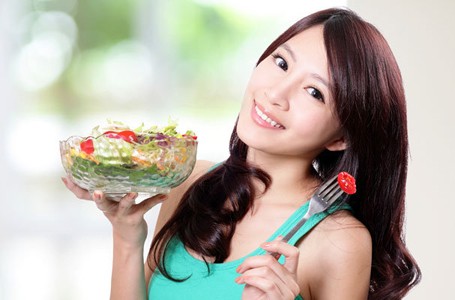 Tomat dan Susu Wajib Dikonsumsi Wanita agar Kesehatan Tetap Prima (1)