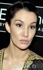 Nadya Hutagalung Tetap Cantik di Usia 39 Tahun