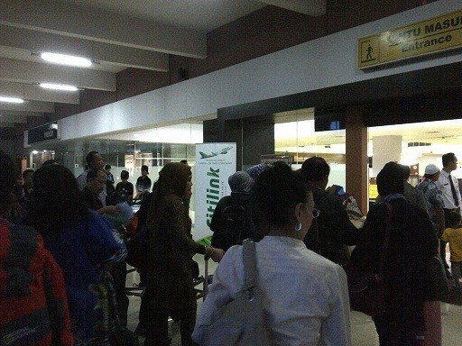 Penerbangan Komersil Dimulai, Bandara Halim Perdanakusumah Mulai Ramai