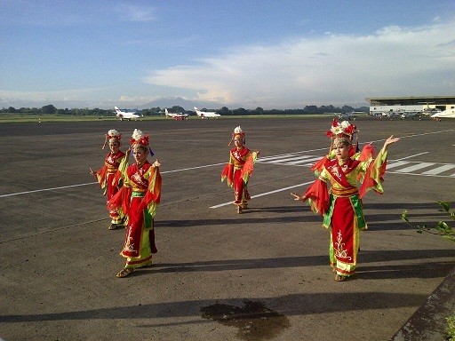 Pendaratan Pesawat Pertama di Halim Perdanakusumah Delay 1 Jam Lebih