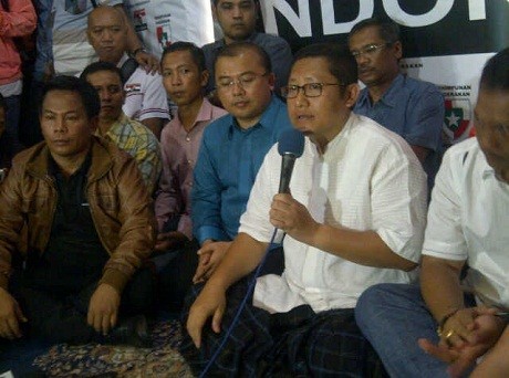 Loyalis Bantah Aroma Mistis di Rumah Anas