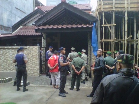 Perampok Bersenpi Beraksi di Beji, Sikat Gadget dan Perhiasan