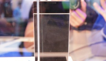     ZTE dan Motorola sama-sama mengembangkan ponsel modular ini. Motorola dengan project Aranya. (kredit foto: engadget)