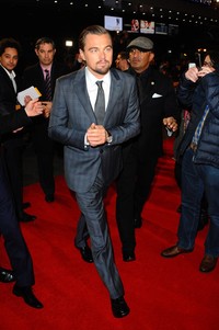 Leonardo DiCaprio tiba di lokasi acara. Anthony Harvey/Getty Images.