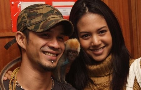 Roby Tremonti Tegaskan Tak Punya Foto Bugil Aurelie Moeremans