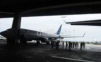 Hanggar pesawat milik PT GMF AeroAsia di areal Bandara Soekarno - Hatta, Cengkareng. Di hanggar tersebut sejumlah pesawat dari berbagai maskapai diparkir untuk mendapatkan perawatan hingga perbaikan ringan maupun sedang.