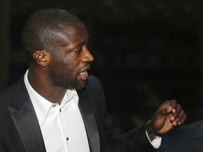 Yaya Toure Pemain Terbaik Afrika 2013