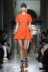 John Galliano. Spring Summer 2014. aris Fashion Week 2014. [Photo by Pascal Le Segretain/Getty Images]