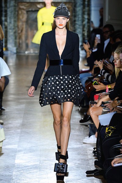 John Galliano. Spring Summer 2014. aris Fashion Week 2014. [Photo by Pascal Le Segretain/Getty Images]