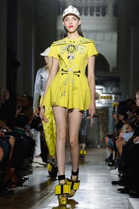 John Galliano. Spring Summer 2014. aris Fashion Week 2014. [Photo by Pascal Le Segretain/Getty Images]