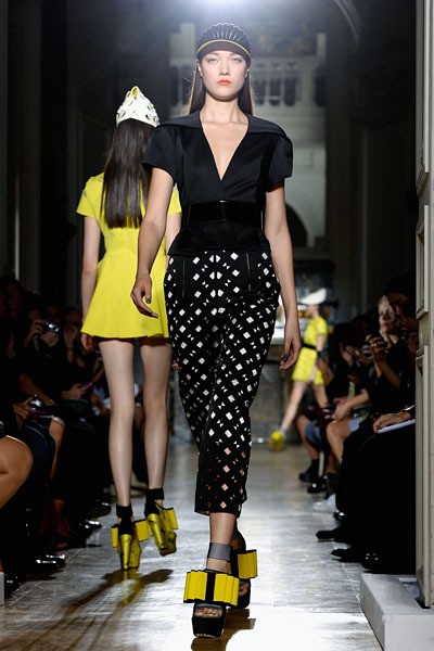 John Galliano. Spring Summer 2014. aris Fashion Week 2014. [Photo by Pascal Le Segretain/Getty Images]