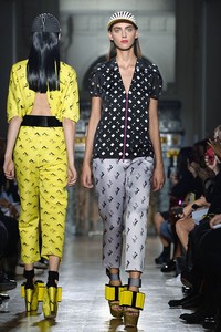 John Galliano. Spring Summer 2014. aris Fashion Week 2014. [Photo by Pascal Le Segretain/Getty Images]