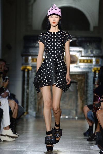 John Galliano. Spring Summer 2014. aris Fashion Week 2014. [Photo by Pascal Le Segretain/Getty Images]