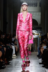 John Galliano. Spring Summer 2014. aris Fashion Week 2014. [Photo by Pascal Le Segretain/Getty Images]