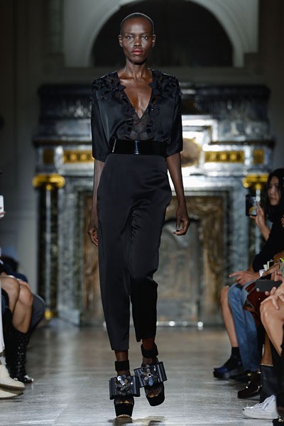 John Galliano. Spring Summer 2014. aris Fashion Week 2014. [Photo by Pascal Le Segretain/Getty Images]