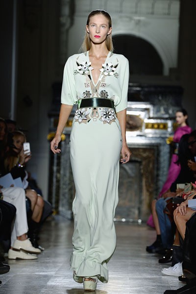 John Galliano. Spring Summer 2014. aris Fashion Week 2014. [Photo by Pascal Le Segretain/Getty Images]