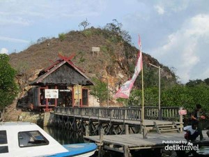 Bertualang ke Pulau Rinca, Tempatnya Naga Purba