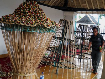 Kraton Yogya Buat Gunungan Maulud