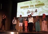 Seniman tari Eko Supriyanto memberikan pelatihan.