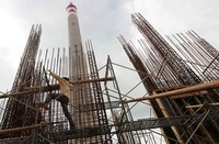 PLTU dengan kapasitas 2 X 110 MW yang terletak Kec. Tenayan Raya, Riau, ini progres pekerjaannya sudah mencapai 72,4 %. Agus Trimukti/Humas PLN.