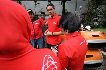 Di sekitar kantor TTC Network Telkomsel di TB Simatupang Jakarta juga tak luput dari genangan banjir.
